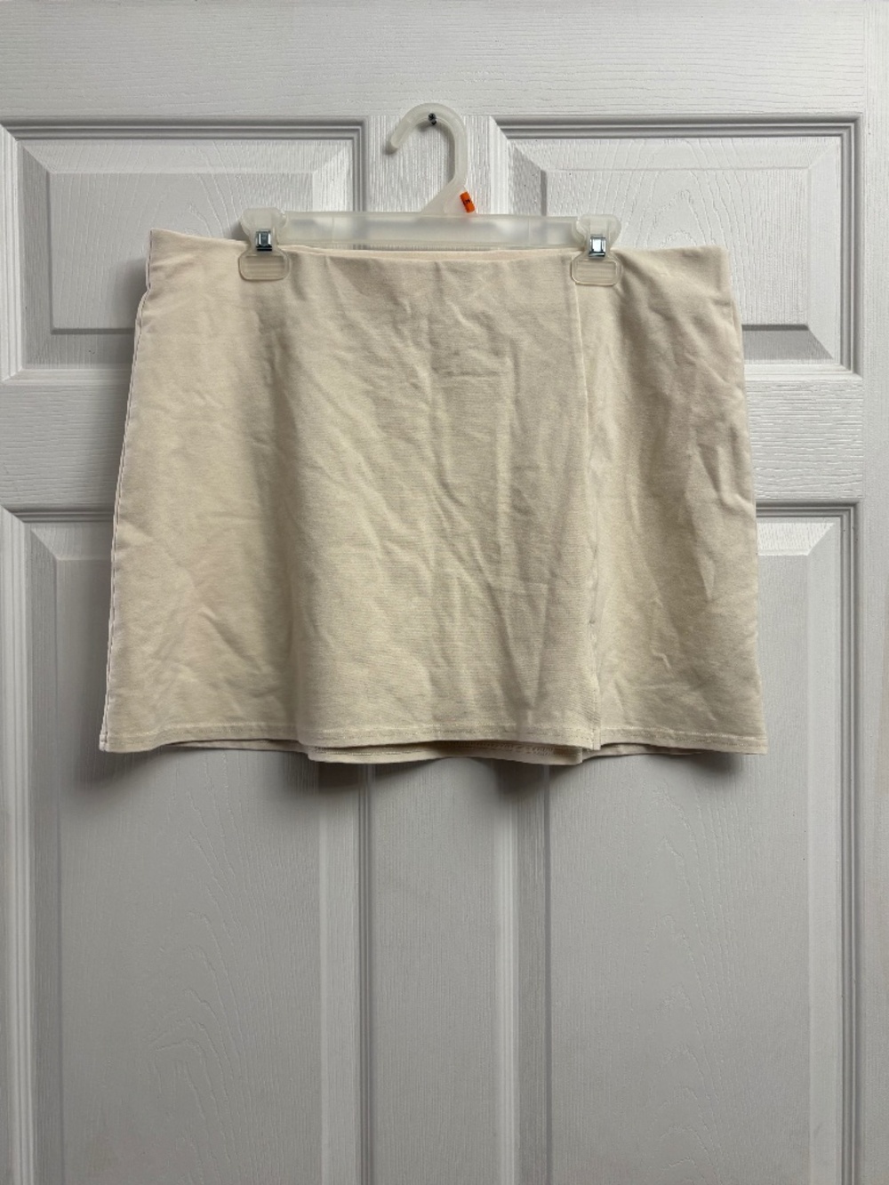 Women's American Eagle Cream Colored Mini Skort Skirt